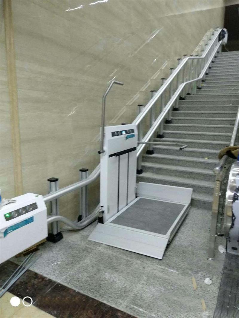 無障礙升降平臺(tái)