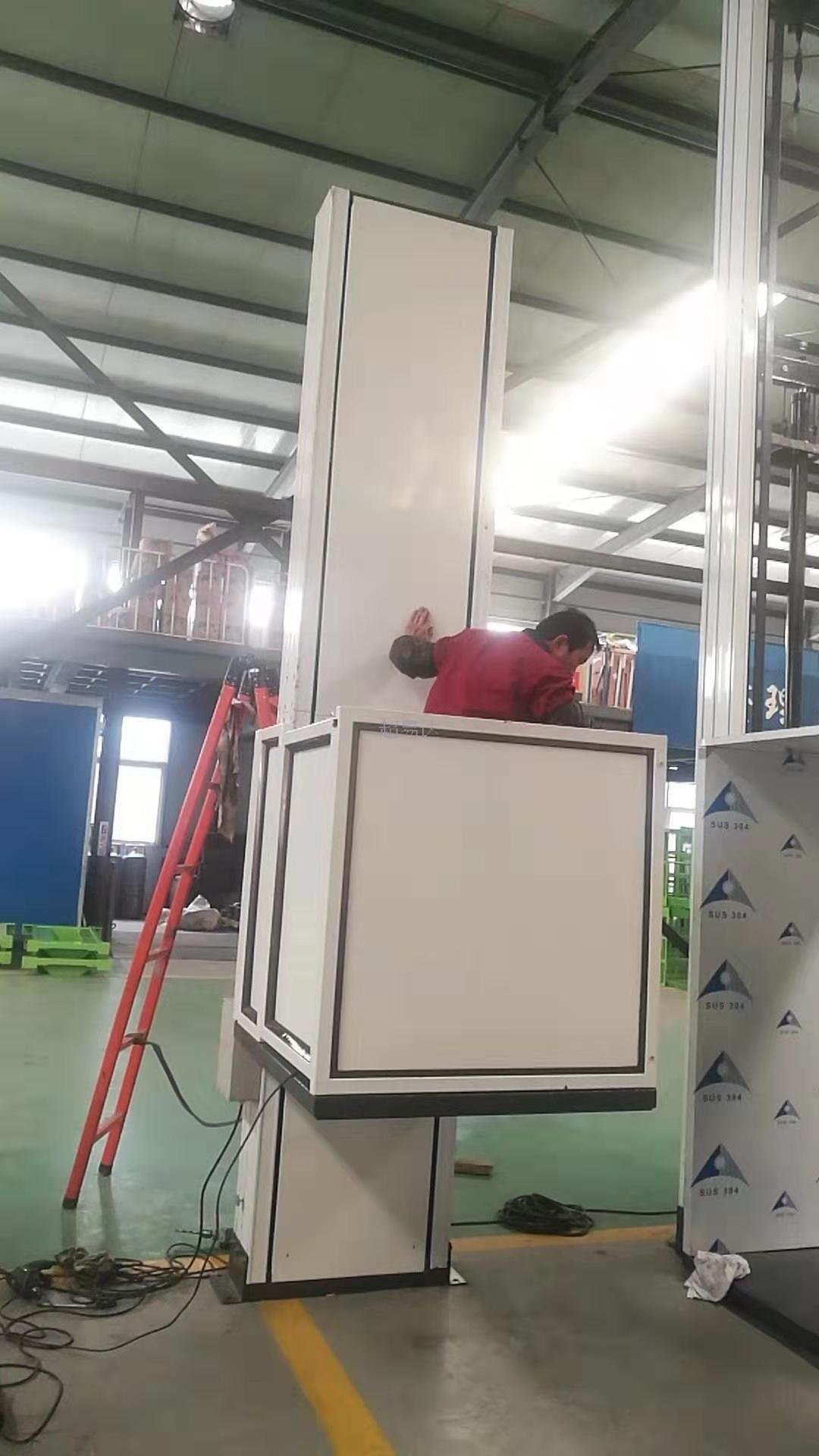 無障礙升降平臺(tái)